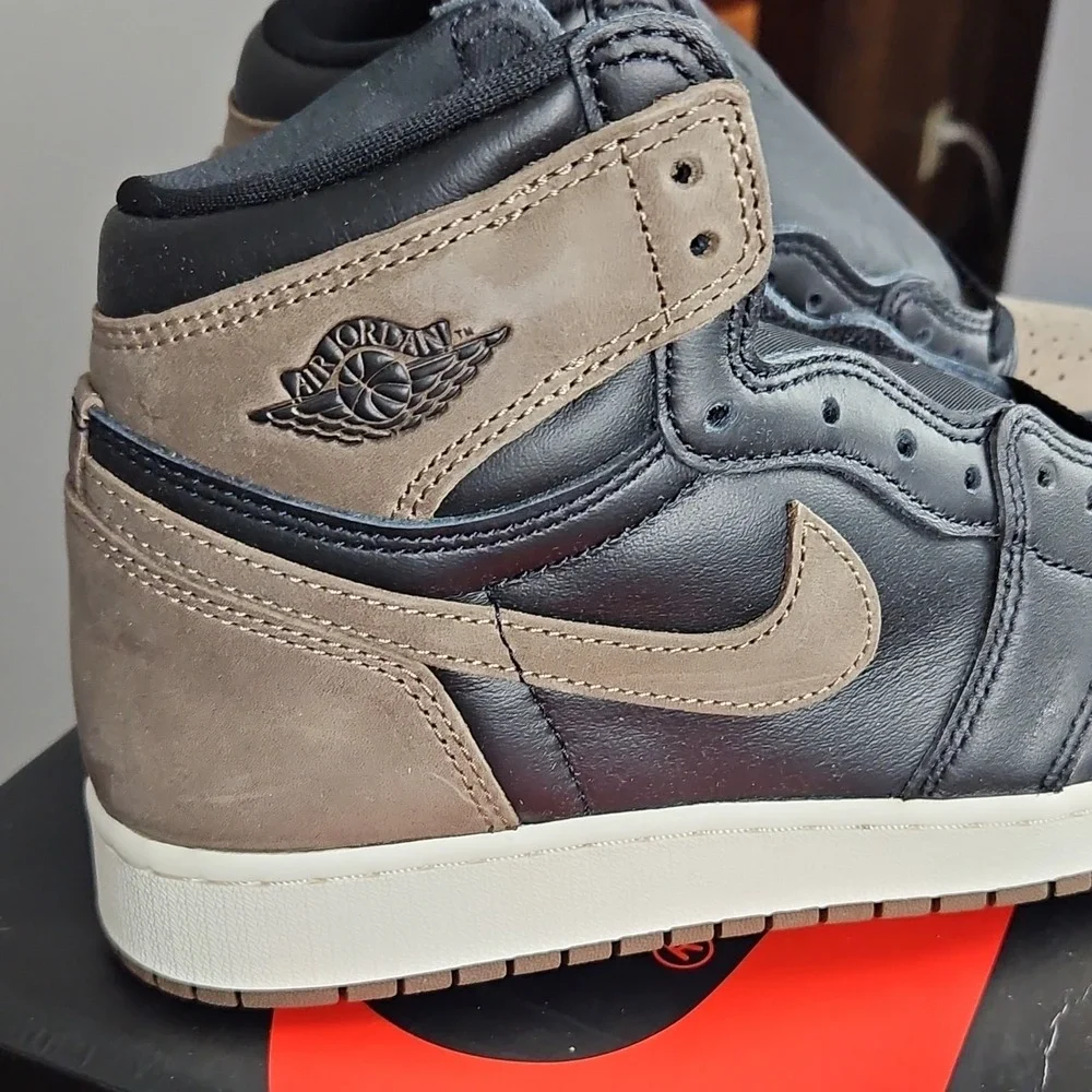 Nike Air Jordan 1 Retro High OG GS Black Brown Boys 6Y FD1437-020
